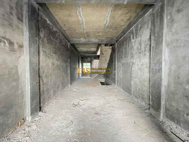 dijual ruko di jalan menteng raya medan kondisi kosong
