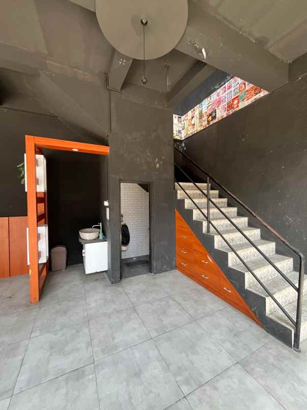 dijual ruko dijalan pakel solo