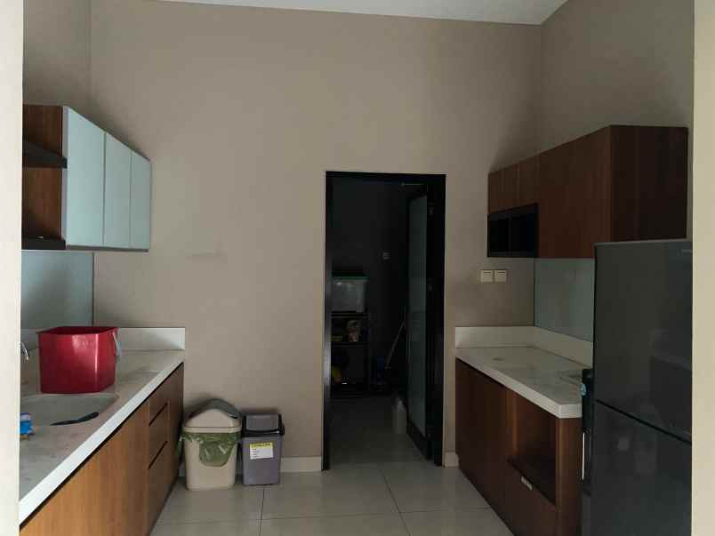 dijual ruko gudang kantor delta silicon lippo cikarang