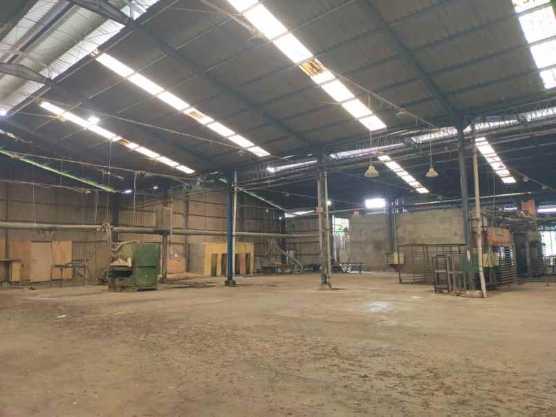 dijual ruko gudang kantor jalan raya randuagung