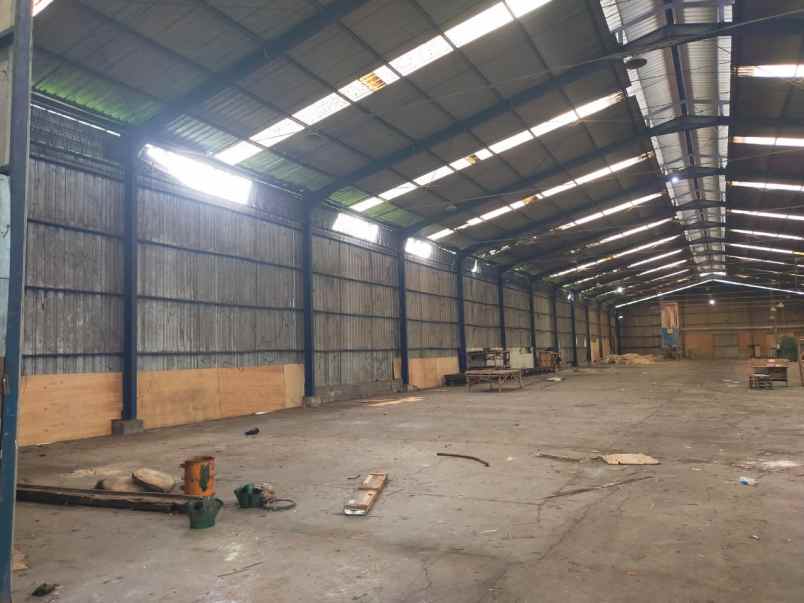 dijual ruko gudang kantor jalan raya randuagung