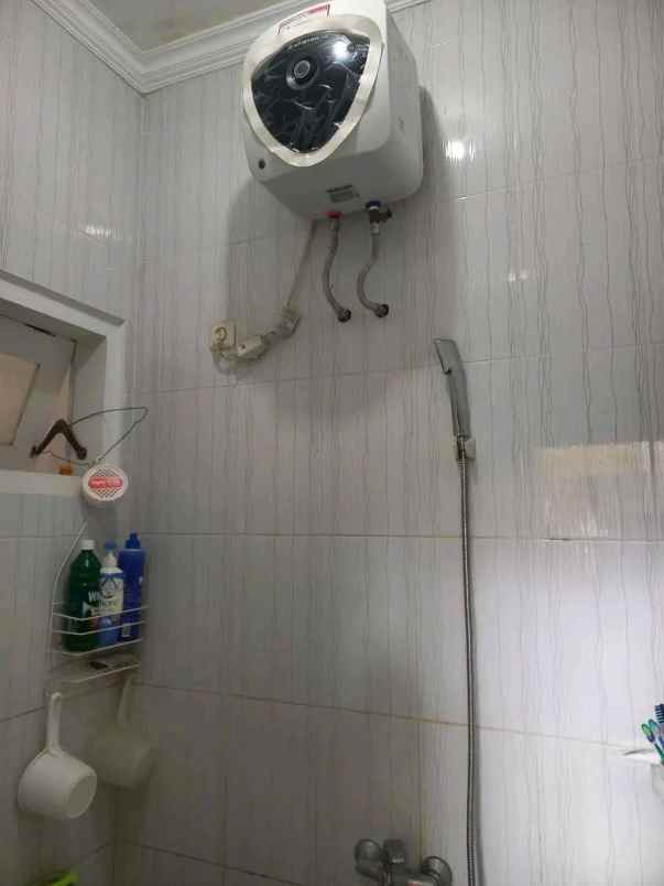 dijual rumah alam nirwana residence