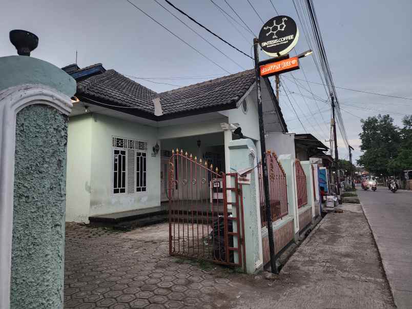 dijual rumah area karawang timur nego