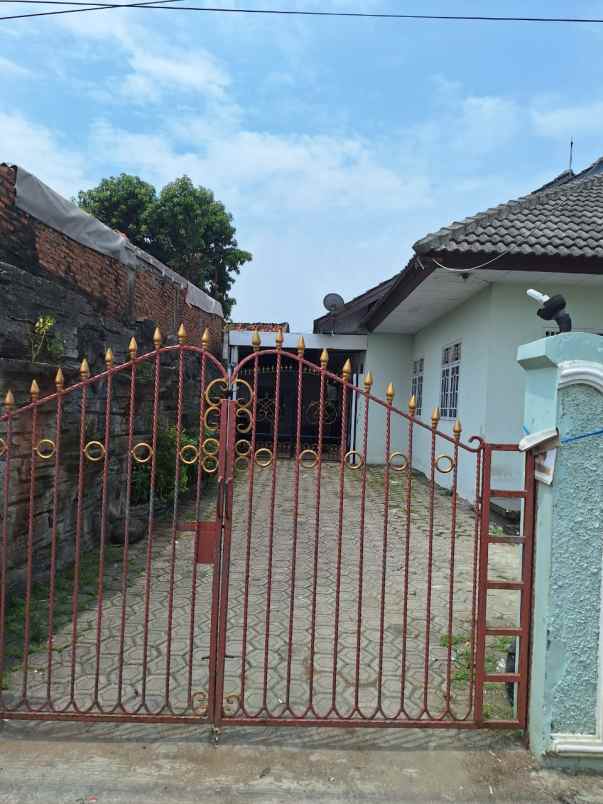 dijual rumah area karawang timur nego