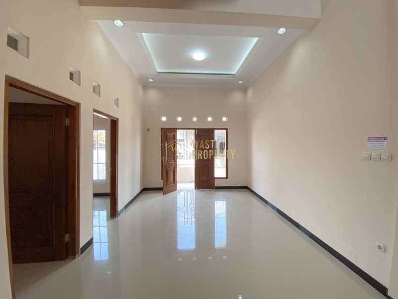 dijual rumah banguntapan bantul