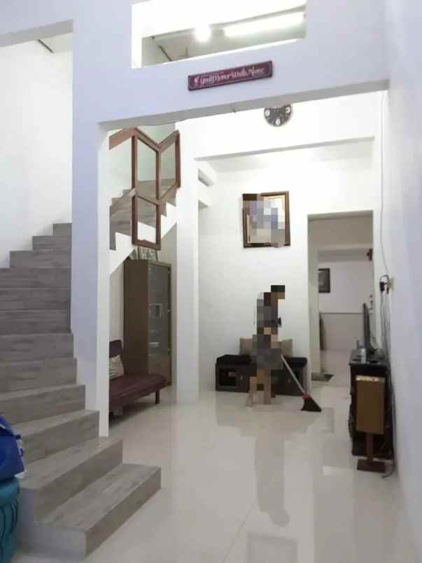 dijual rumah barata jaya