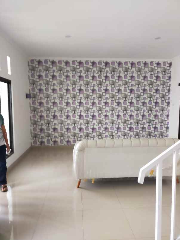 dijual rumah baru