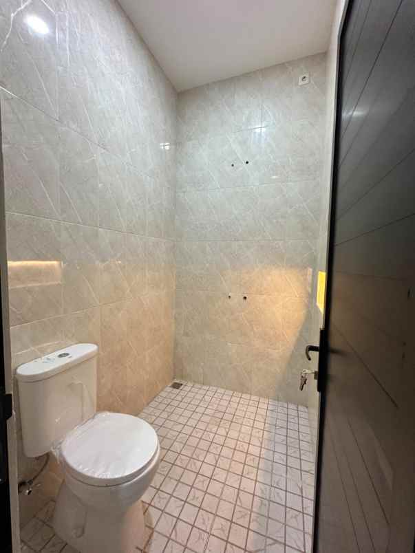 dijual rumah baru modern minimalis lokasi sawojajar 1