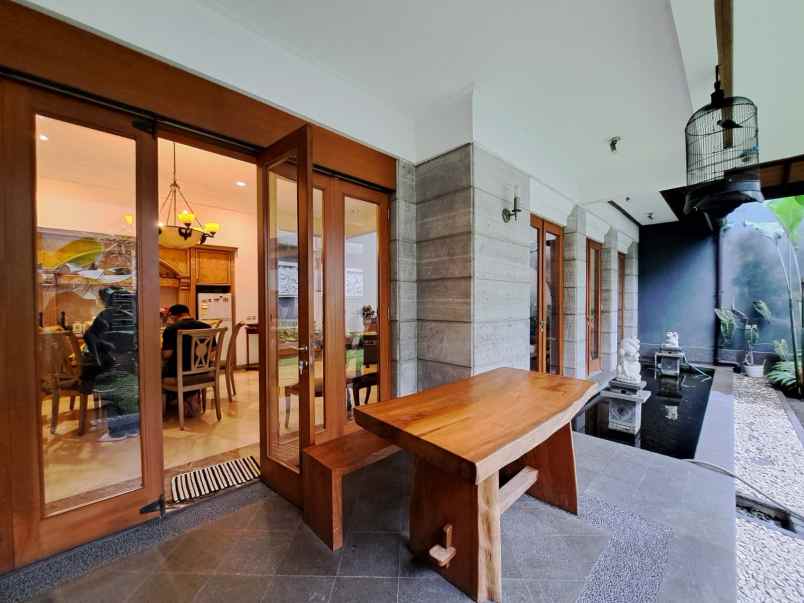 dijual rumah batununggal elok buahbatu