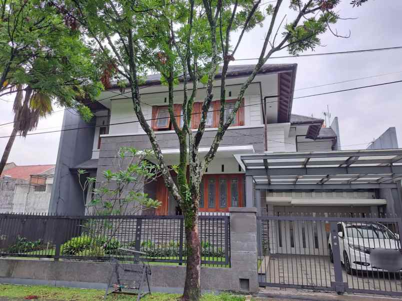 dijual rumah batununggal elok buahbatu