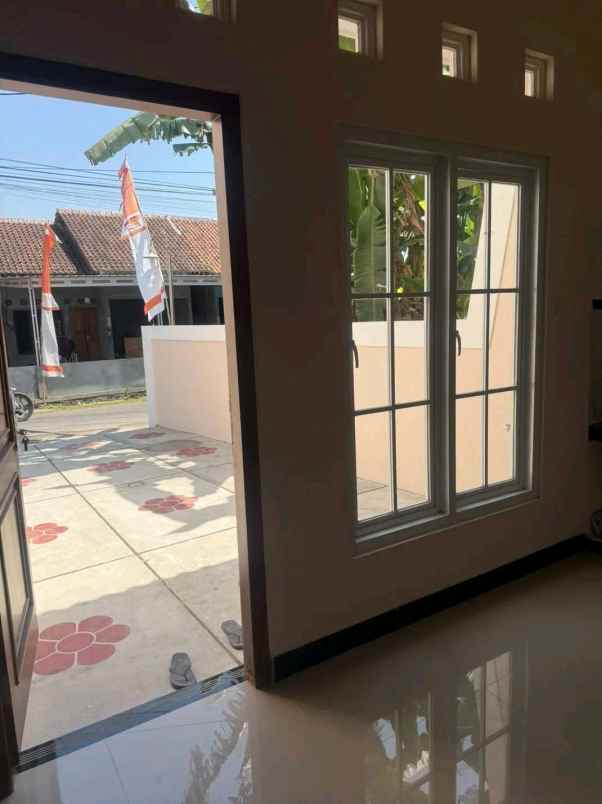 dijual rumah baturetno