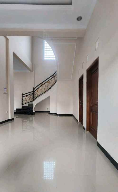 dijual rumah baturetno