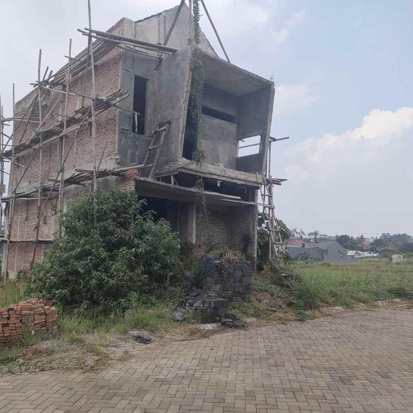 dijual rumah bedahan sawangan depok