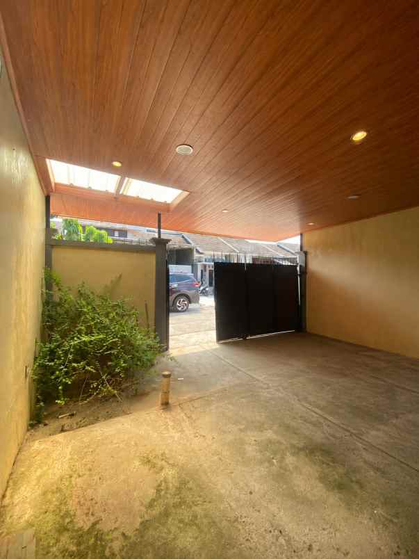 dijual rumah bedahan sawangan depok