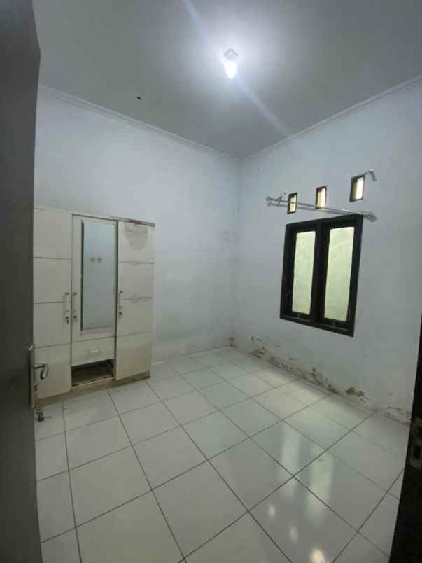 dijual rumah bedahan sawangan depok