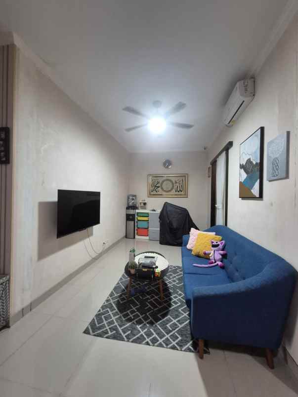 dijual rumah bintaro sektor 9