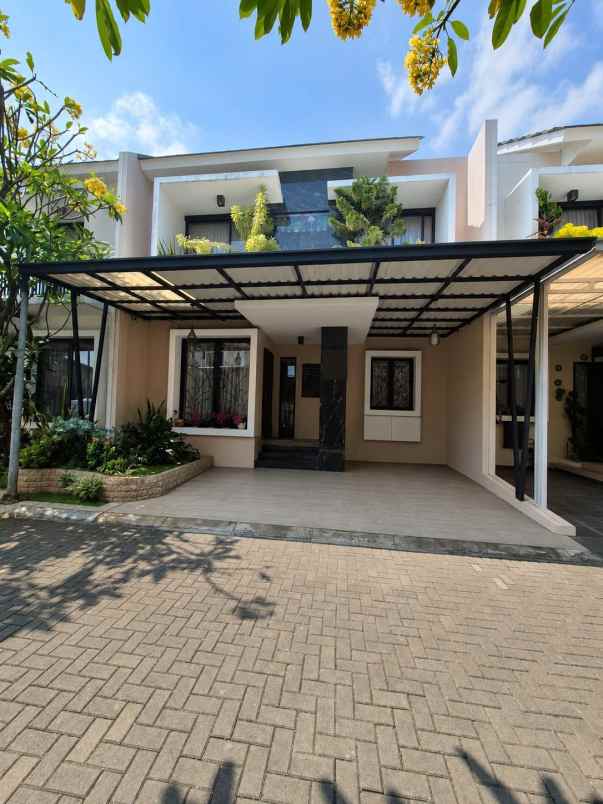 dijual rumah bintaro sektor 9