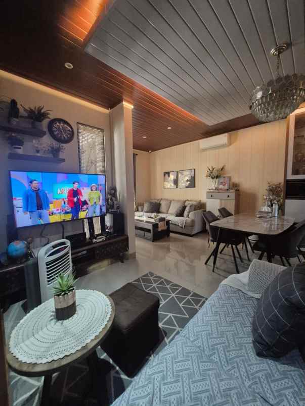 dijual rumah bintaro sektor 9