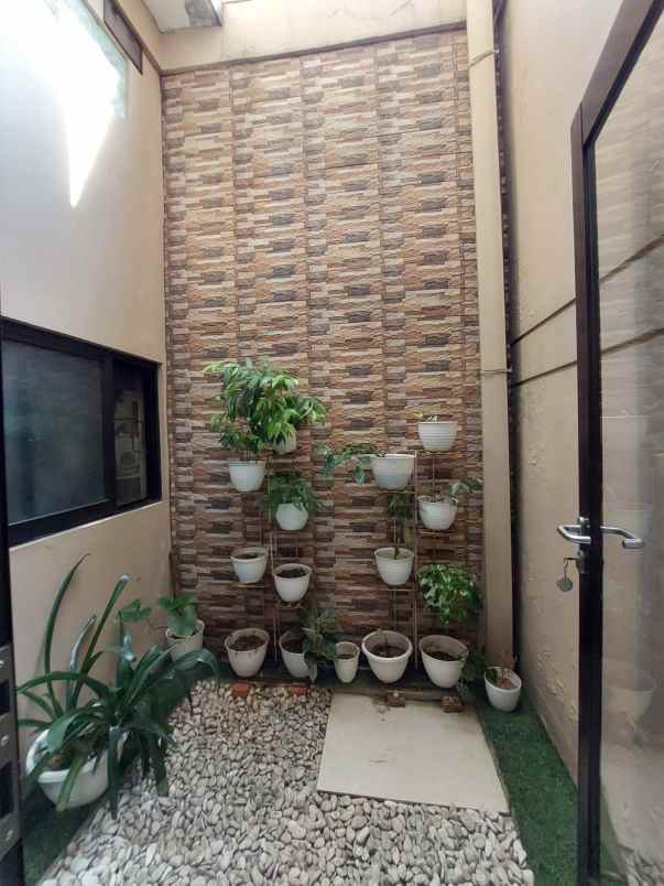 dijual rumah bintaro terrace 1