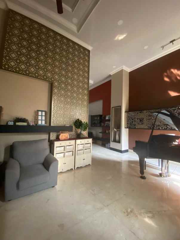 dijual rumah bukit gading mediterania