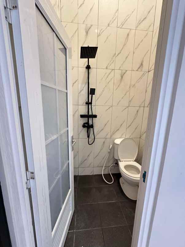 dijual rumah bukit kencana