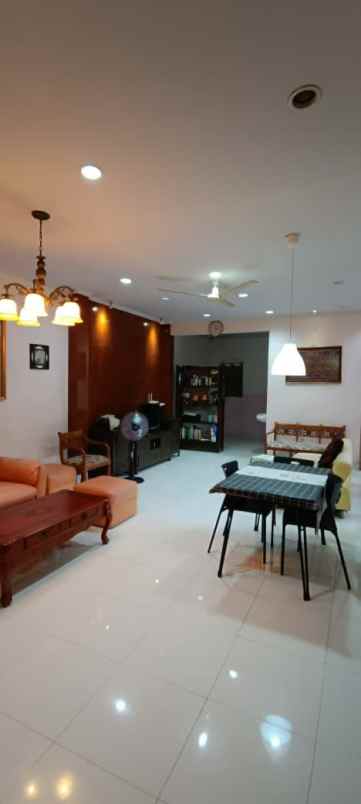 dijual rumah bukit permai cibubur