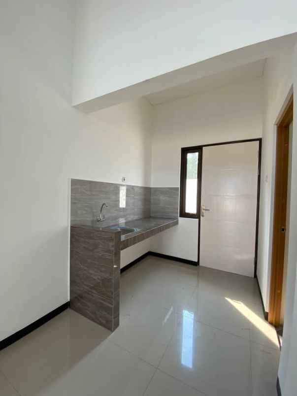 dijual rumah candirenggo singosari malang