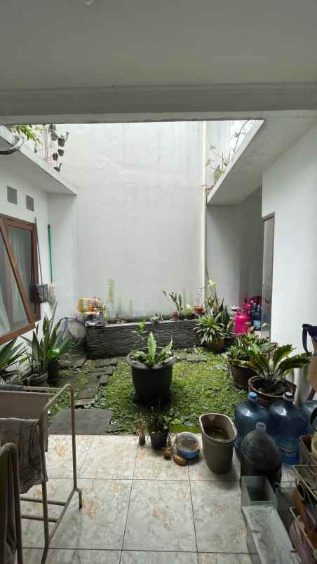 dijual rumah cantik di tebet timur jakarta selatan