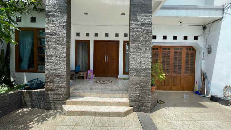 dijual rumah cantik di tebet timur jakarta selatan