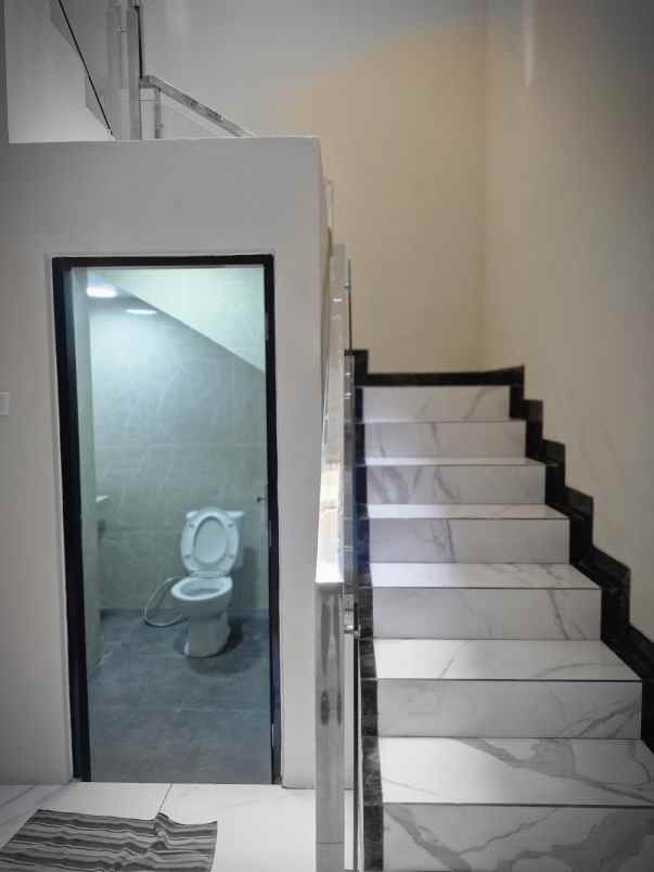 dijual rumah cantik kelapa gading