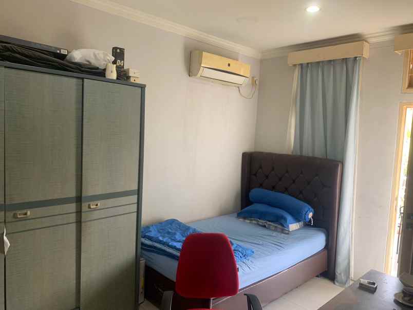 dijual rumah cantik nyaman di bintaro sektor 3