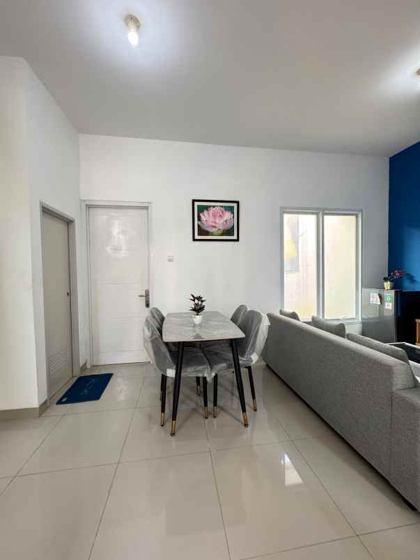 dijual rumah cibinong river view