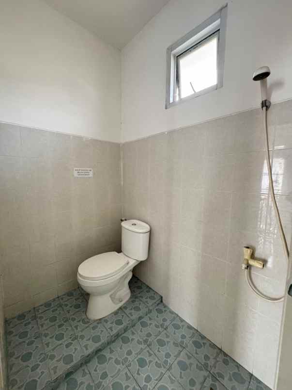 dijual rumah cibinong river view