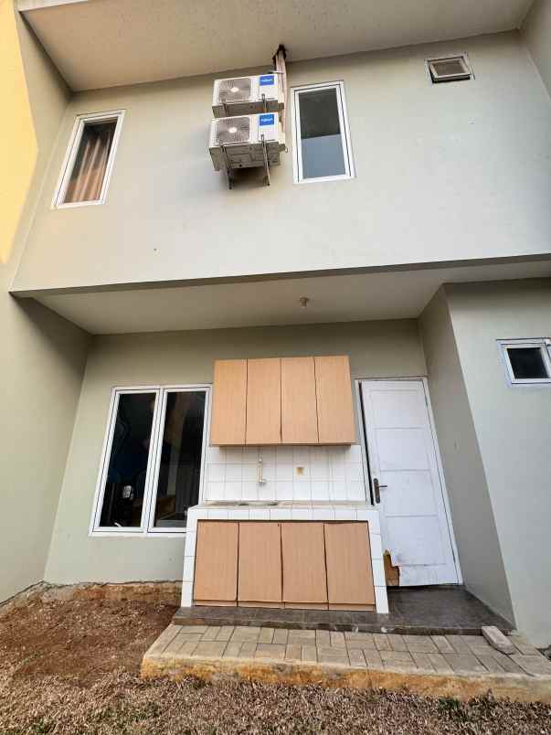 dijual rumah cibinong river view