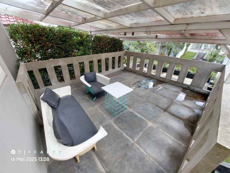 dijual rumah cigadung dago bandung