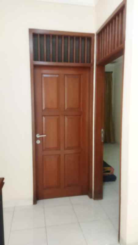 dijual rumah cikoko