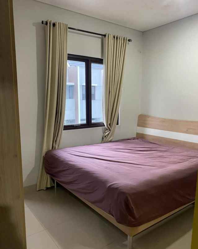 dijual rumah cimanggis golf estate