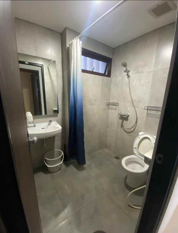 dijual rumah cimanggis golf estate