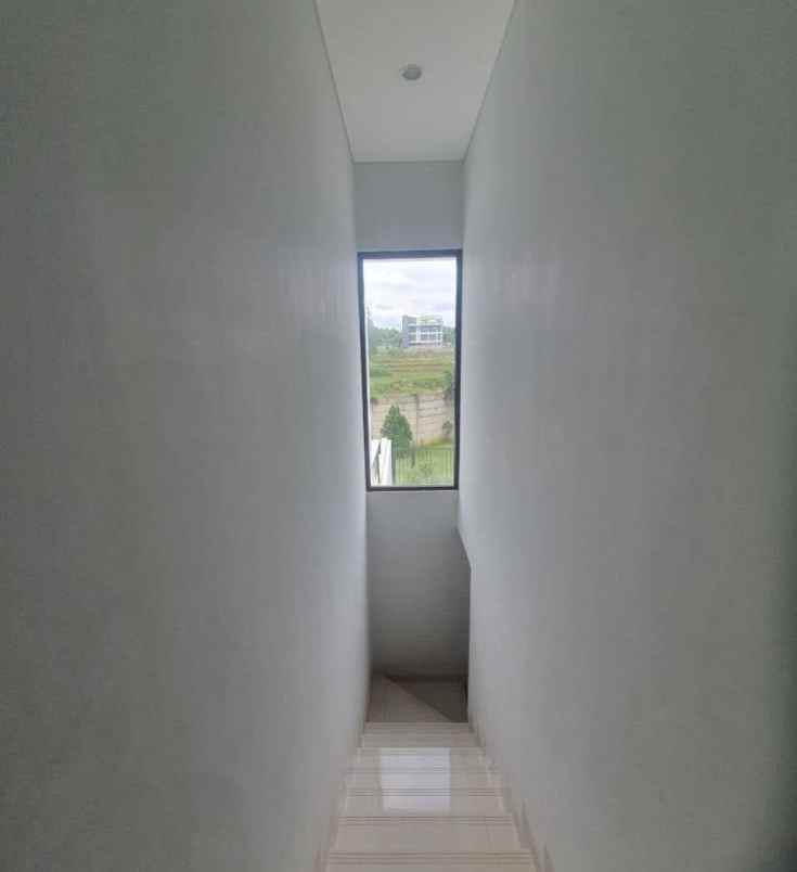 dijual rumah cimanggis golf estate