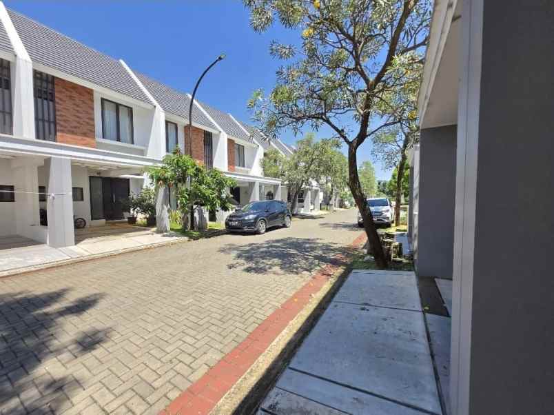 dijual rumah cimanggis golf estate