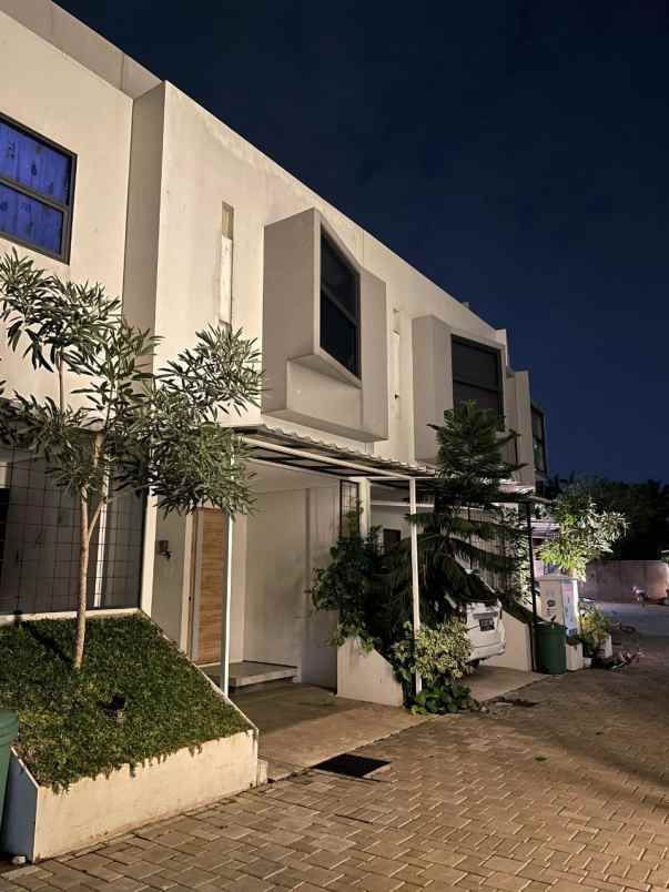 dijual rumah cinangka sawangan depok