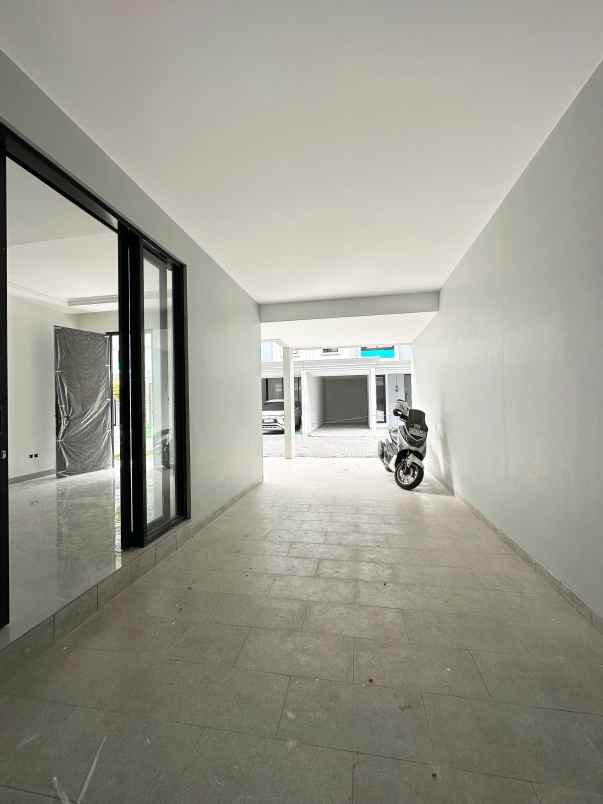 dijual rumah cipayung