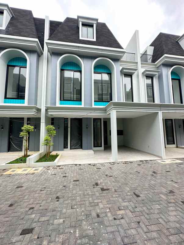 dijual rumah cipayung