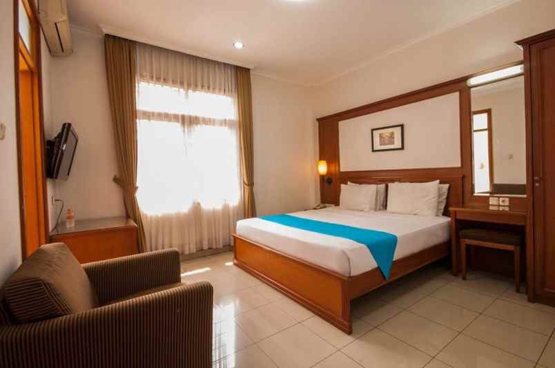 dijual rumah cipedes kec sukajadi kota