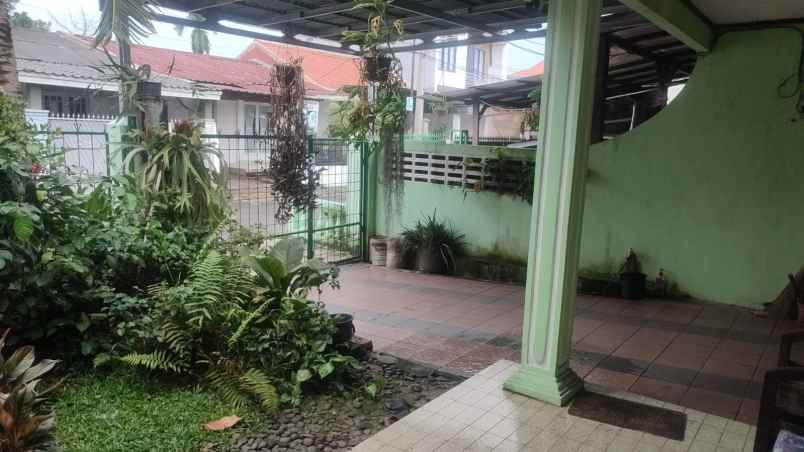 dijual rumah ciputat
