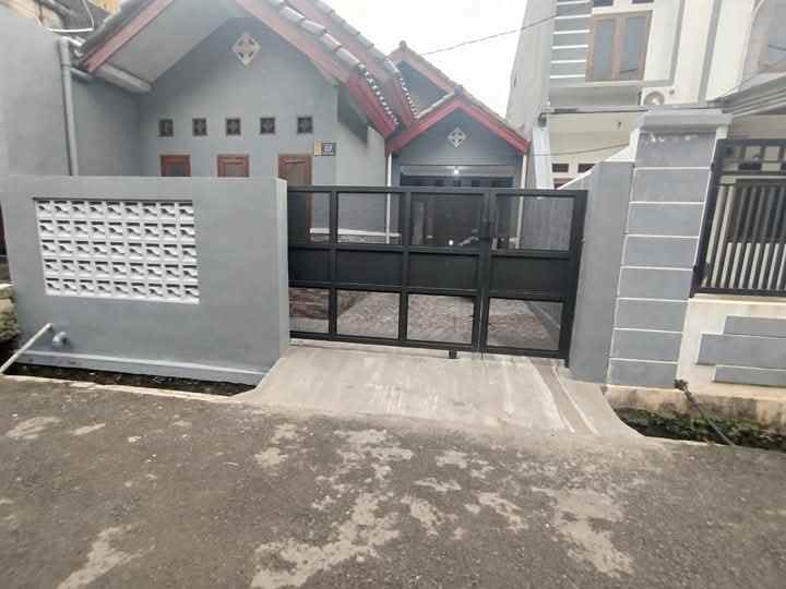dijual rumah ciracas