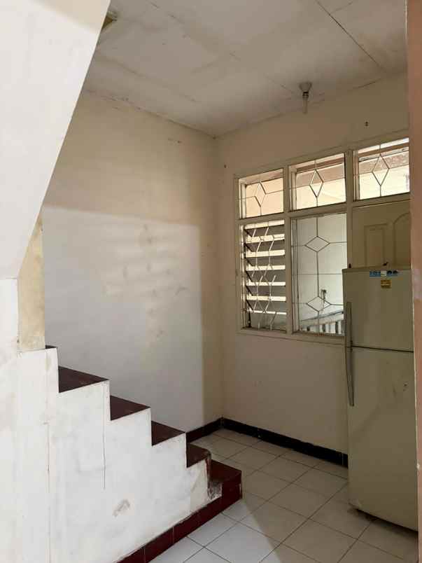 dijual rumah cisaranten kulon