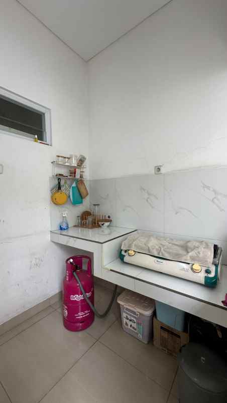 dijual rumah cisaranten kulon