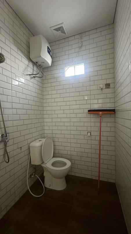 dijual rumah cisaranten kulon