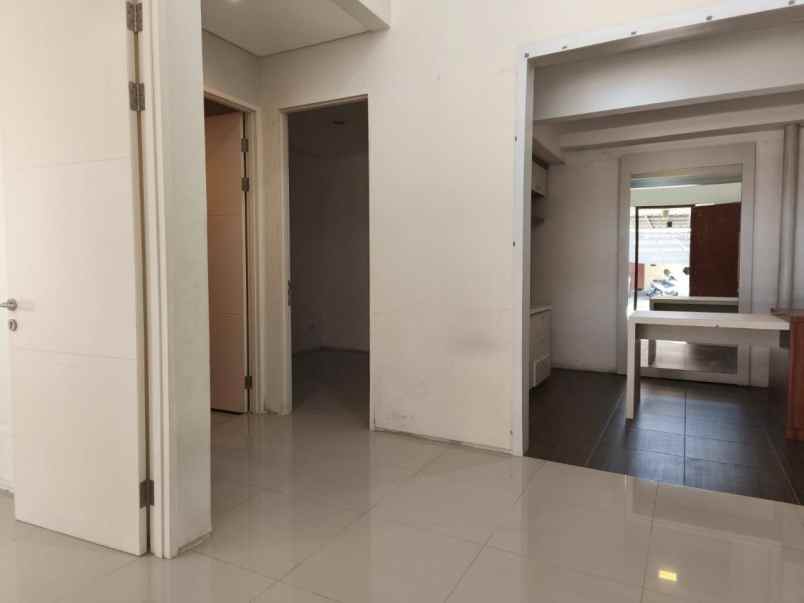 dijual rumah citraland